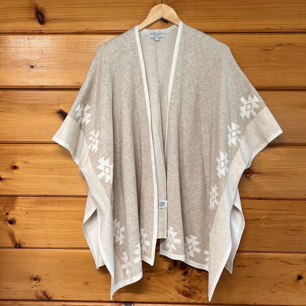 Warm & Cozy Poncho Sweater Cape Women’s M Ivory Old Money Soft Aztec
